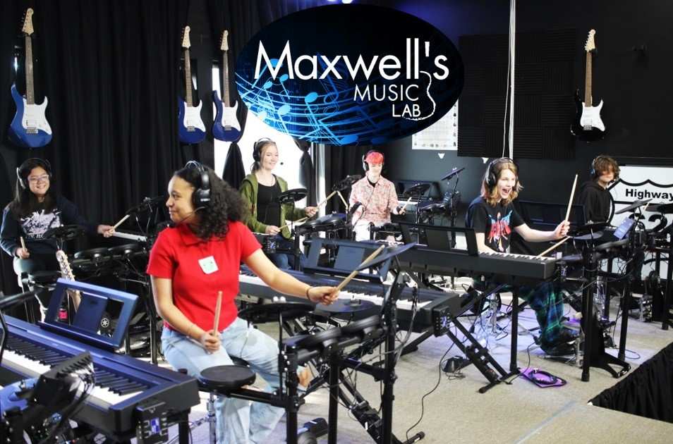 Students participate in the music lab