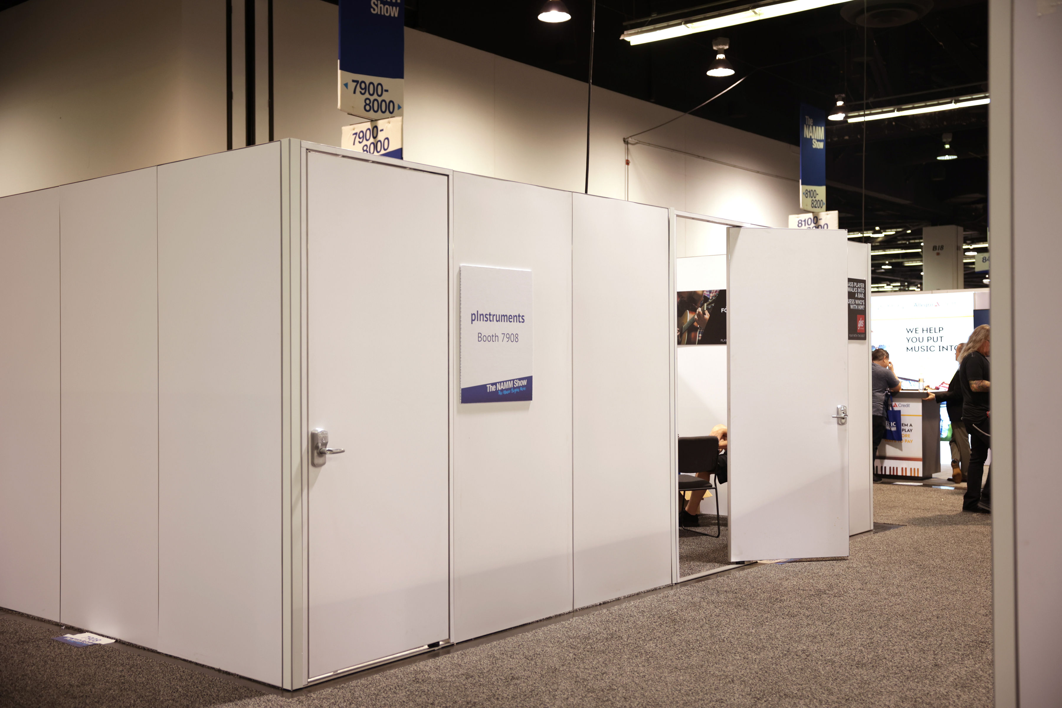 10' x 20' Turnkey Meeting Room