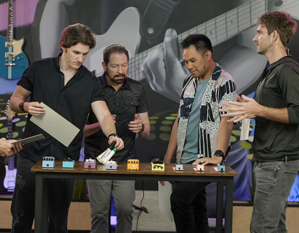 Influencers evaluating guitar pedals