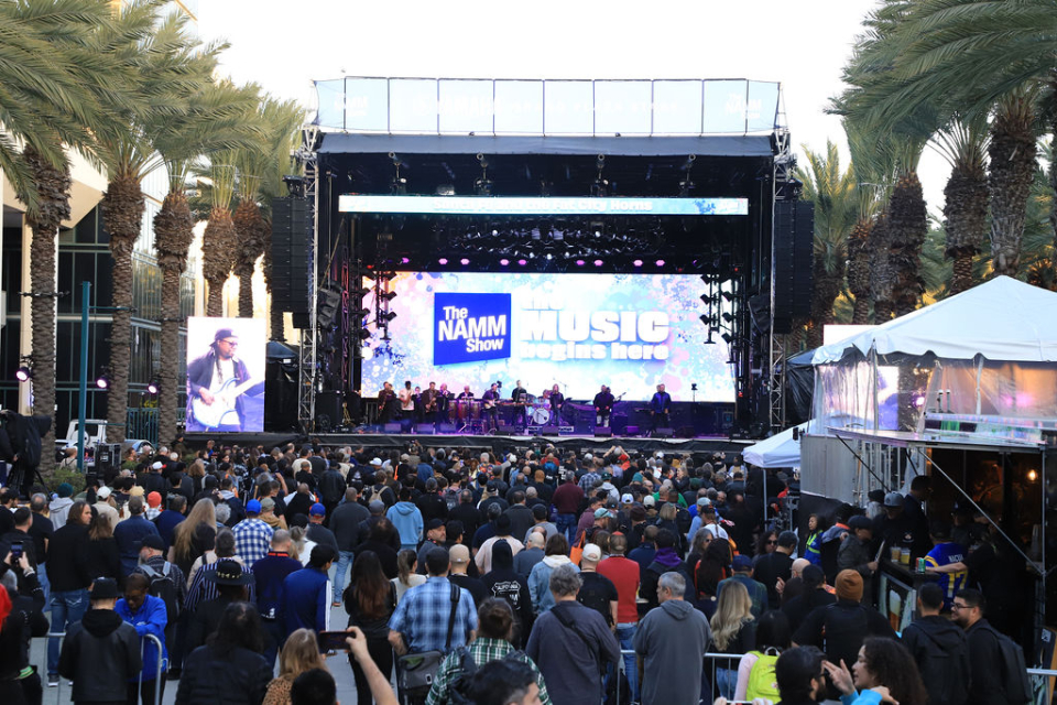 santa fe and the fat city horns perform the nammiversary bash celebrating 125 years of namm