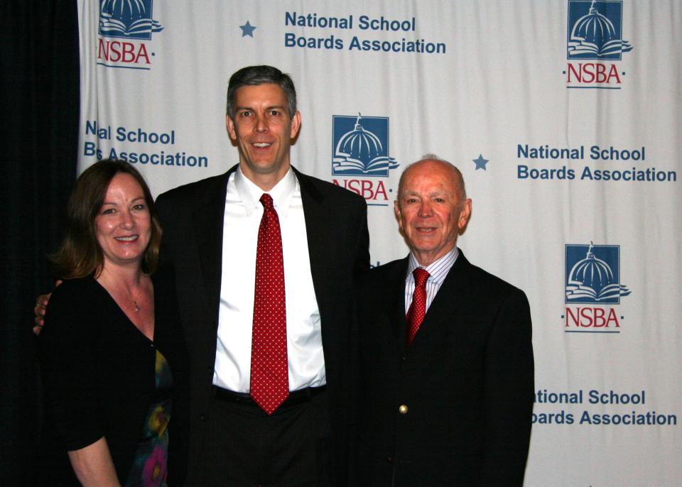 Remo-Duncan-Jordan NSBA09.jpg NSBA 09-1