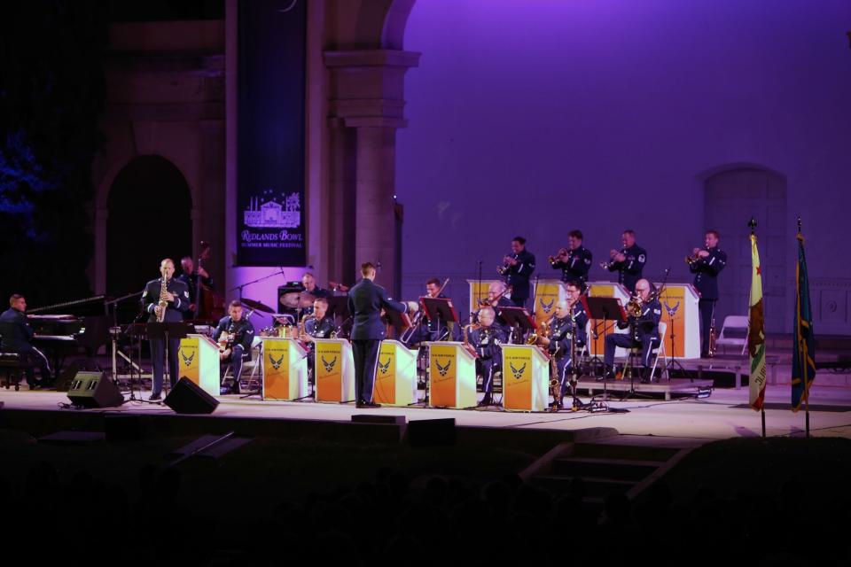 united-states-air-force-band-of-the-golden-wests-the-commanders-jazz-ensemble-ugxhbm5pbmdfmte4mdyzoq