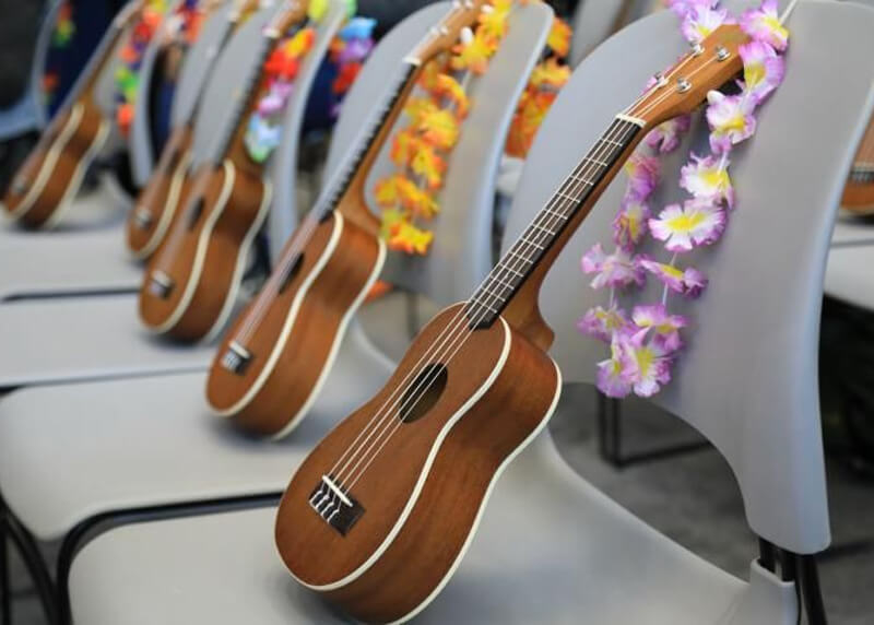 ukulele-circle.jpg