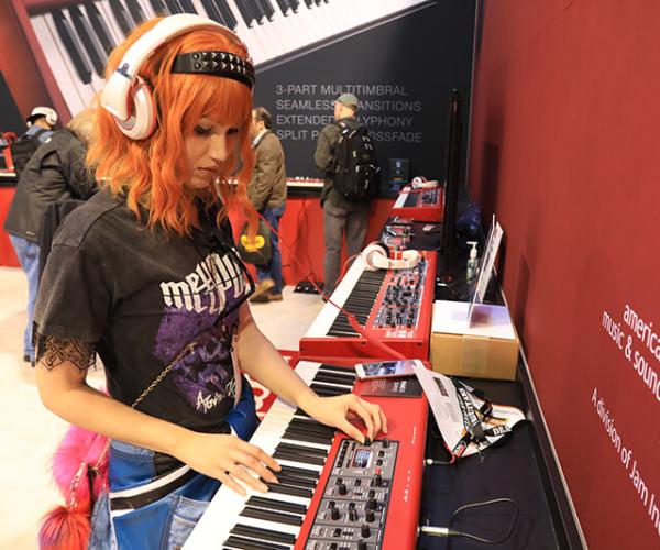 Synth Showcase Girl Playing Nord